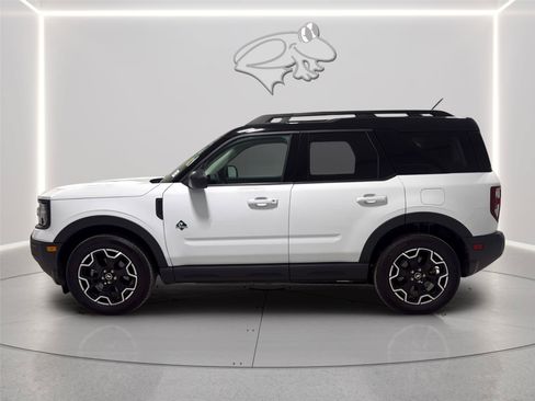 Certified 2025 Ford Bronco Sport Outer Banks AWD/4WD image 2