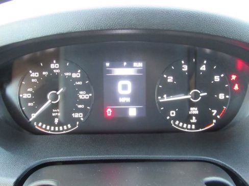 Used 2024 RAM ProMaster 2500 w/ Safety Group image 31