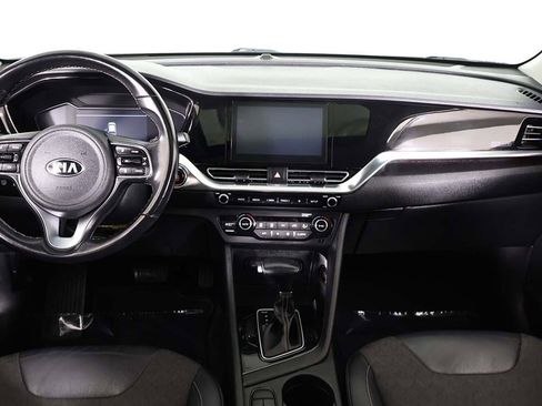 Used 2020 Kia Niro Touring image 37