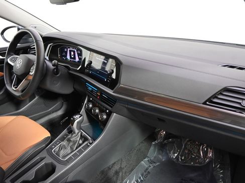 Used 2024 Volkswagen Jetta SEL image 15