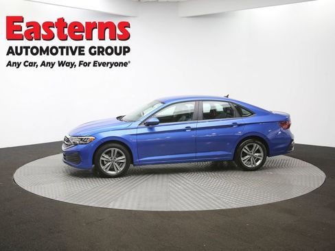 Used 2024 Volkswagen Jetta SE image 56