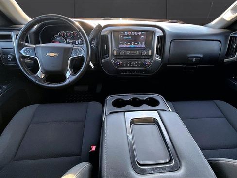 Used 2018 Chevrolet Silverado 1500 LT w/ LT Eassist Package image 15