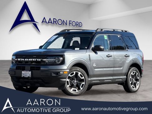 Used 2024 Ford Bronco Sport Outer Banks w/ Tech Package image 1