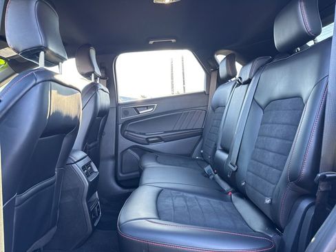 Used 2024 Ford Edge ST-Line image 18