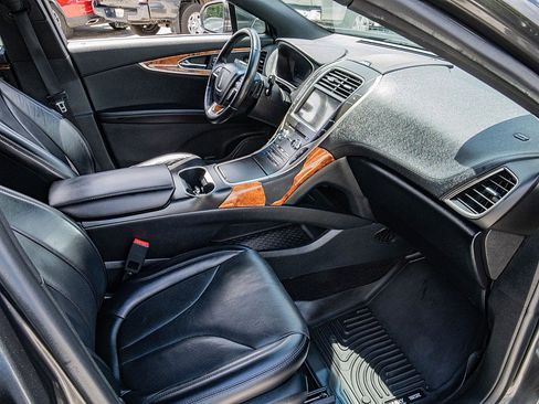 Used 2020 Lincoln Nautilus Reserve FWD image 19