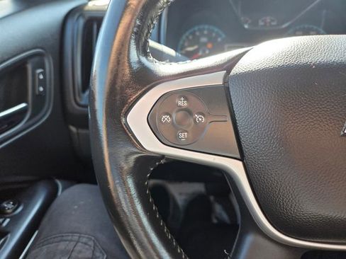 Used 2018 Chevrolet Colorado LT AWD/4WD image 18