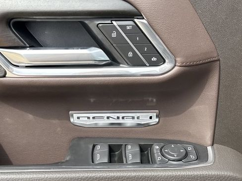 New 2026 GMC Sierra 1500 Denali w/ Denali Reserve Package AWD/4WD image 20