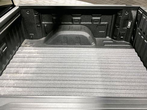 New 2026 GMC Sierra 1500 SLT w/ SLT Premium Plus Package image 5