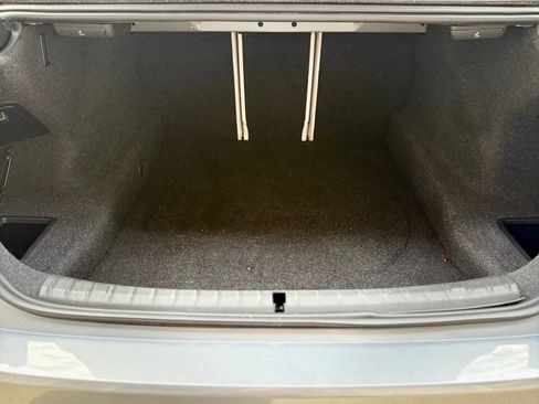 Used 2017 BMW 540i image 8