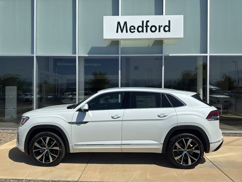 New 2025 Volkswagen Atlas Cross Sport SEL Premium R-Line image 7