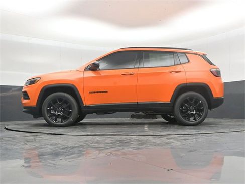 New 2026 Jeep Compass Latitude image 42