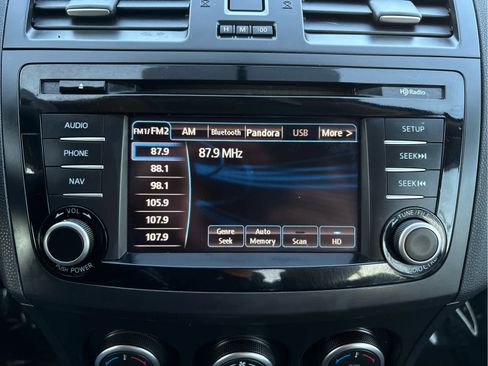 Used 2013 MAZDA MAZDA3 i Grand Touring image 24