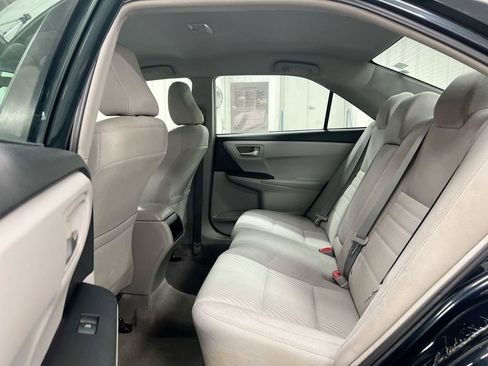 Used 2015 Toyota Camry LE image 22