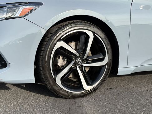 Used 2022 Honda Accord Sport image 9