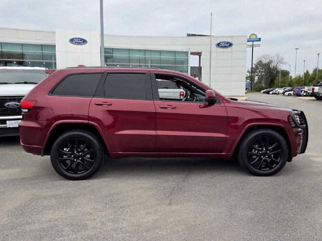 Used 2020 Jeep Grand Cherokee Altitude RWD image 14