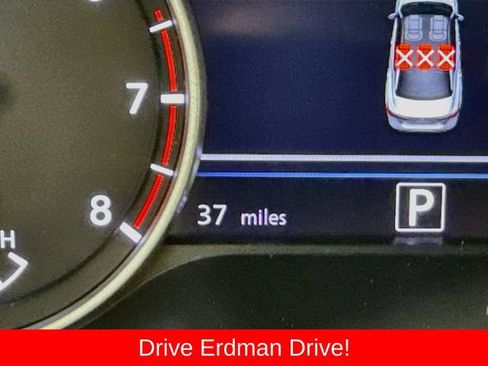 Used 2025 Nissan Sentra SR w/ Midnight Edition FWD image 32
