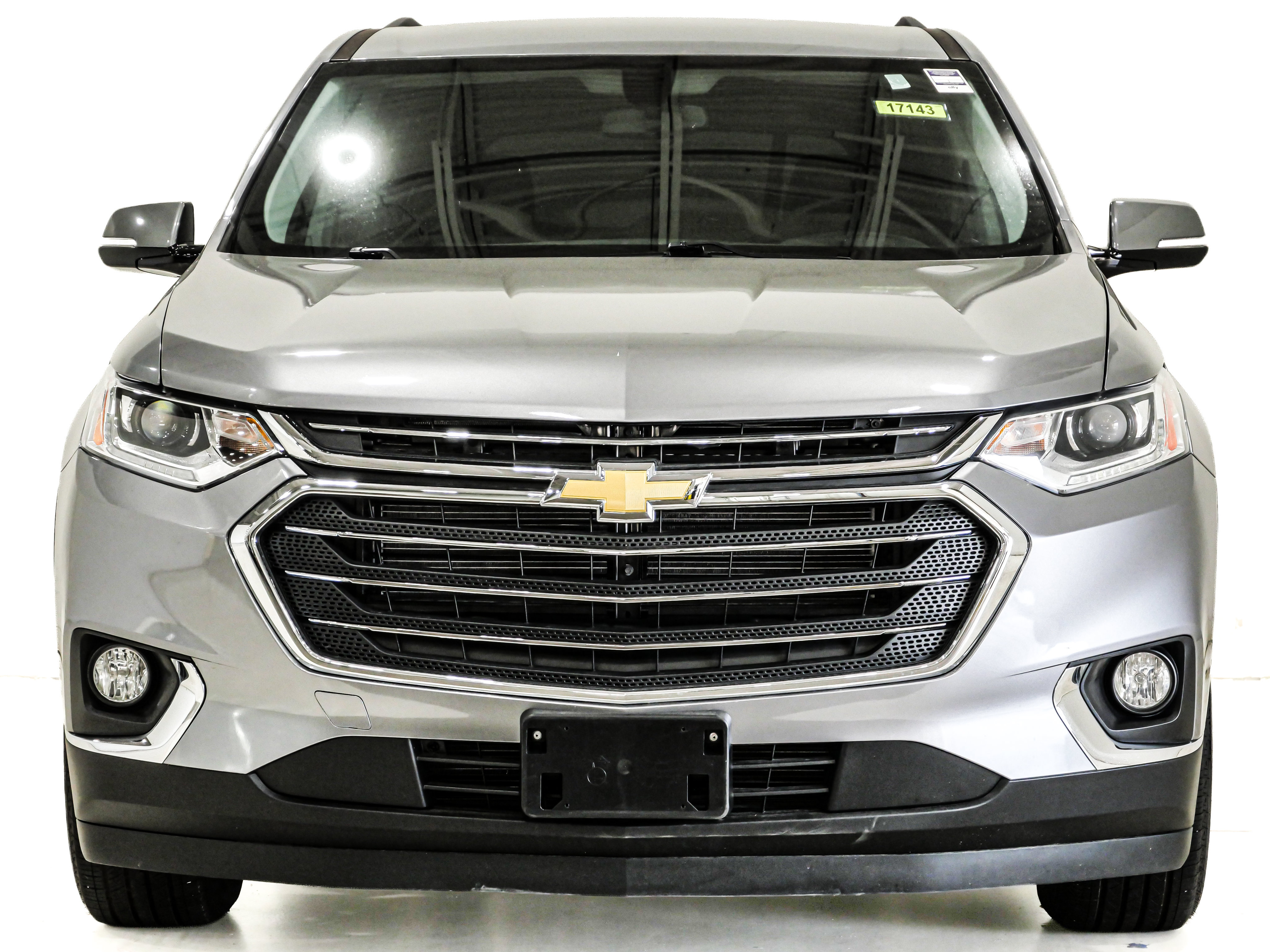 Used 2019 Chevrolet Traverse LT FWD image 2
