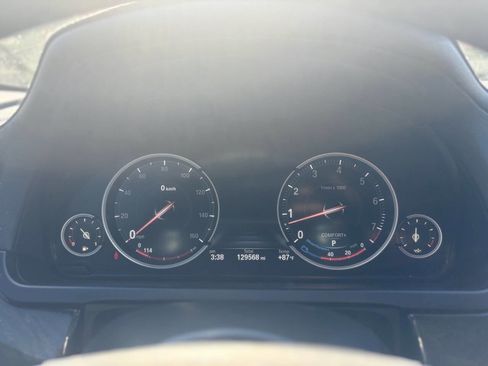 Used 2014 BMW 740i image 36