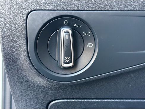Used 2019 Volkswagen Tiguan SE w/ Panoramic Sunroof Package AWD/4WD image 33