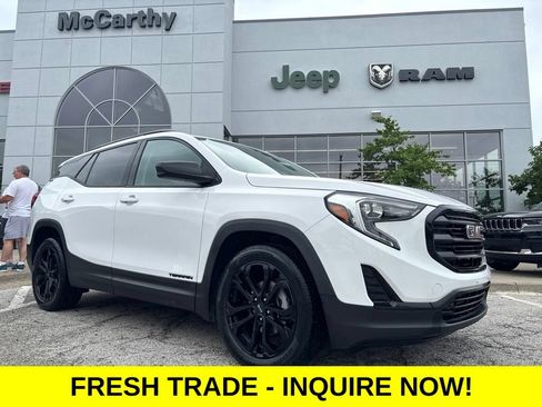 Used 2020 GMC Terrain SLE w/ Elevation Edition FWD image 1