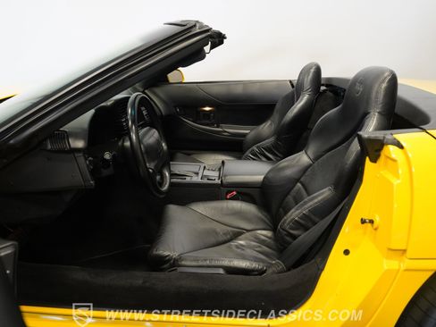 Used 1996 Chevrolet Corvette Convertible image 3