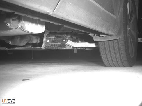 Used 2023 Honda Pilot Touring image 9