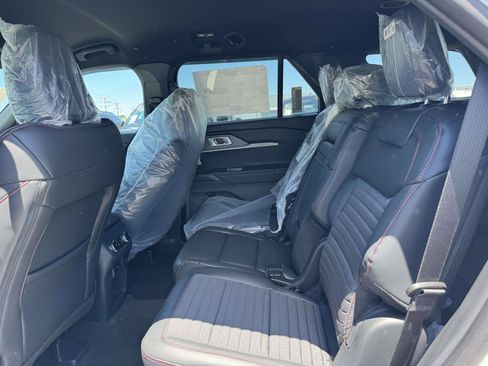 New 2026 Ford Explorer ST-Line w/ ST-Line Street Pack AWD/4WD image 10