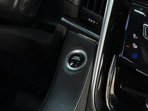 Used 2020 Cadillac Escalade Platinum AWD/4WD image 35