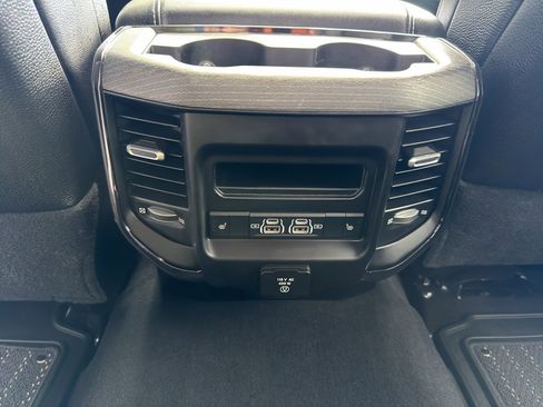 Used 2022 RAM 2500 Limited AWD/4WD image 39