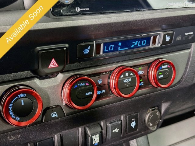 Used 2021 Toyota Tacoma TRD Off-Road AWD/4WD image 15