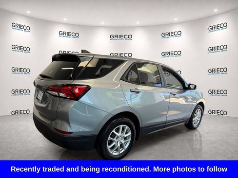 Used 2024 Chevrolet Equinox LS w/ LS Convenience Package FWD image 7