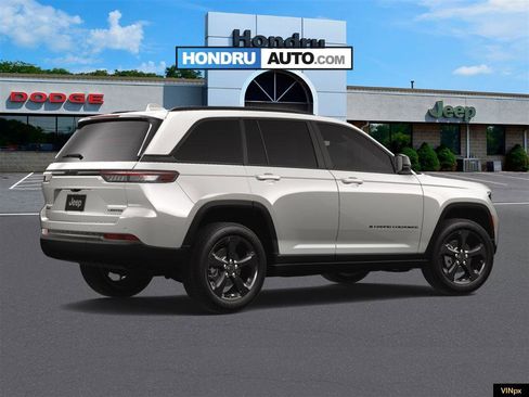 New 2025 Jeep Grand Cherokee Limited w/ Black Appearance Package image 7