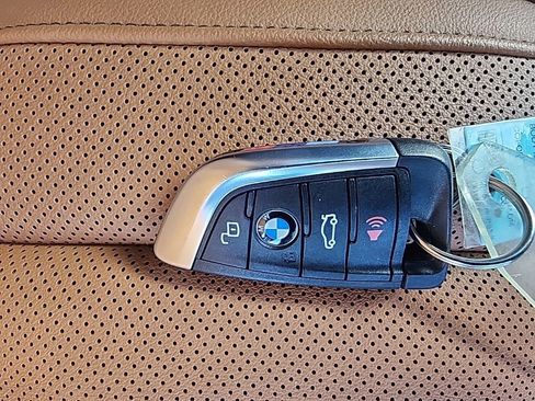 Used 2022 BMW 230i Coupe w/ Premium Package 2 image 32