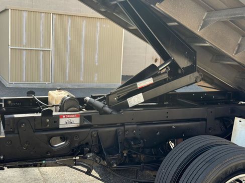 Used 2017 Ford F450 XL w/ Power Equipment Group RWD image 17