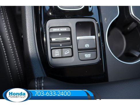 New 2025 Honda Pilot Touring image 20