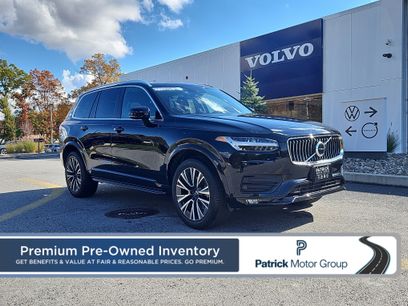 Used 2022 Volvo XC90 T6 Momentum w/ Climate Package