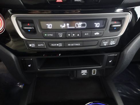 Used 2020 Honda Ridgeline RTL-E image 4