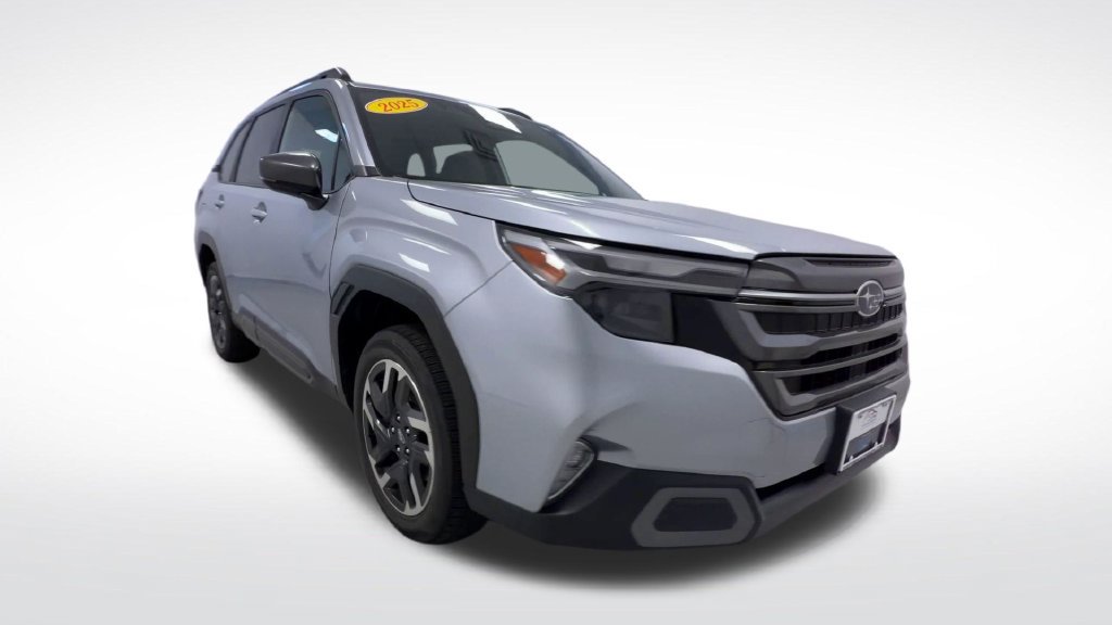 Used 2025 Subaru Forester Limited AWD/4WD image 19