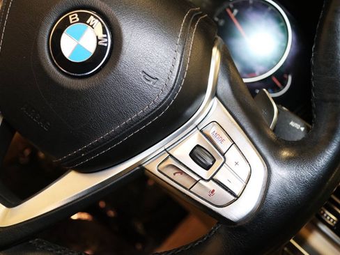 Used 2016 BMW 740i RWD image 38