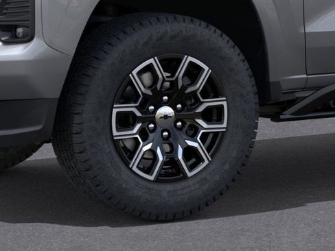 New 2025 Chevrolet Colorado Z71 image 9