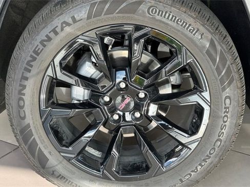 Used 2026 GMC Terrain Elevation w/ Black Edition image 25