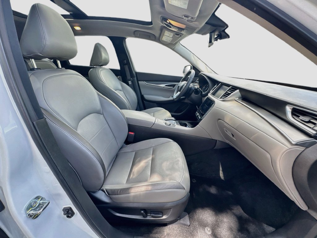 Certified 2023 INFINITI QX50 Luxe AWD/4WD image 30