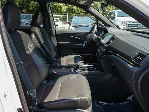 Used 2021 Honda Ridgeline Black Edition image 17