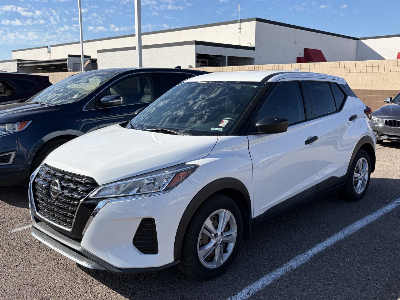 Used 2021 Nissan Kicks S FWD image 4