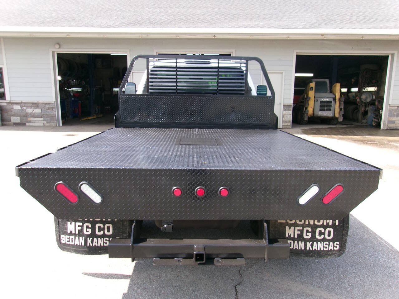 Used 2007 Chevrolet Silverado 3500 W/T AWD/4WD image 3