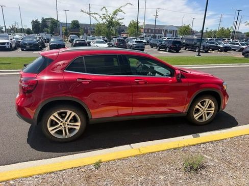 Used 2018 Mercedes-Benz GLA 250 4MATIC image 17