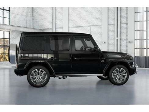 New 2025 Mercedes-Benz G 63 AMG 4MATIC image 17