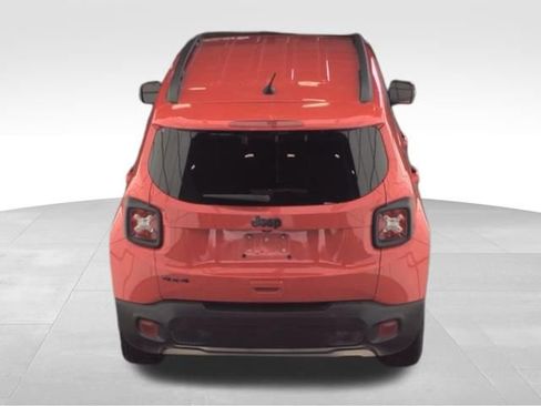 Used 2023 Jeep Renegade Latitude image 6