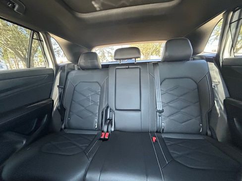 New 2026 Volkswagen Atlas Cross Sport SE image 13