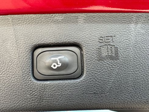Used 2024 Ford Edge Titanium AWD/4WD image 34